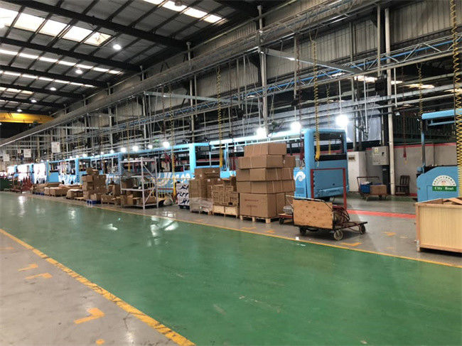 सार्वजनिक परिवहन के लिए 7 मीटर की लंबाई वाली इलेक्ट्रिक मिनी बस और 200 किमी की ड्राइविंग माइलेज और एलएचडी स्टीयरिंग