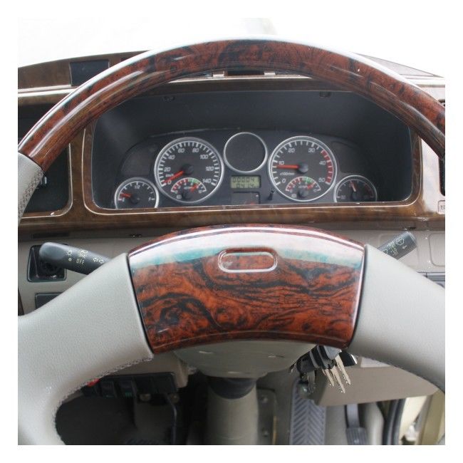 युचाई इंजन और लीफ स्प्रिंग सस्पेंशन के साथ 7 मीटर लंबाई 26 सीट मिनी शटल बस