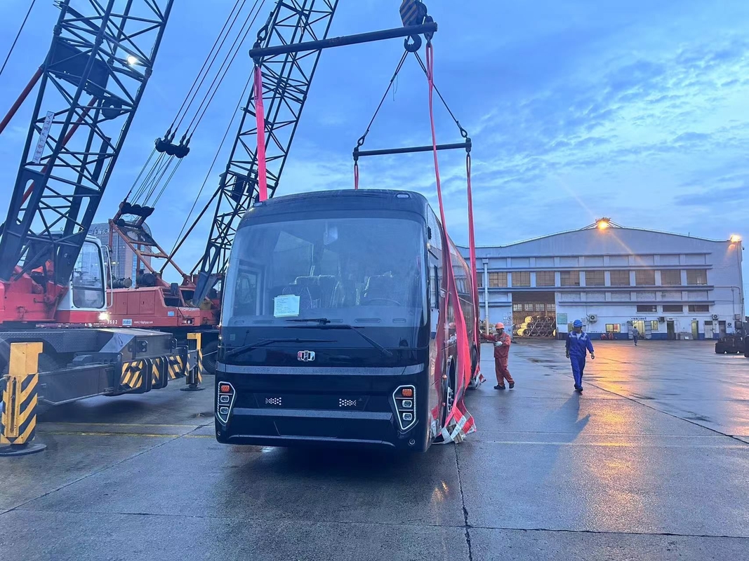 46 सीटर इलेक्ट्रिक कोच बस 11 मीटर इंटरसिटी पब्लिक ट्रांसपोर्ट