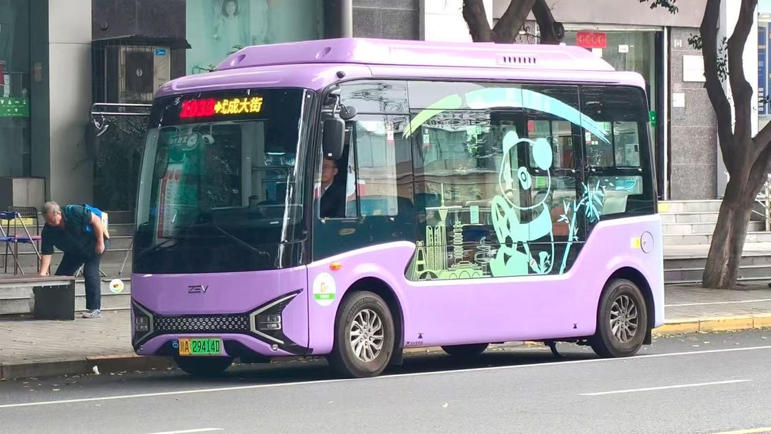 शहरी परिवहन के लिए 80kWh बैटरी और ऑटोमैटिक ट्रांसमिशन वाली 11 सीटर इलेक्ट्रिक मिनी बसें
