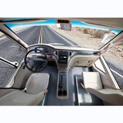 19 सीटों वाली डीजल इंजन वाली कोस्टर बसें जिसमें लीफ स्प्रिंग सस्पेंशन और 100 किमी/घंटे की अधिकतम गति के लिए फ्रंट माउंट इंजन है